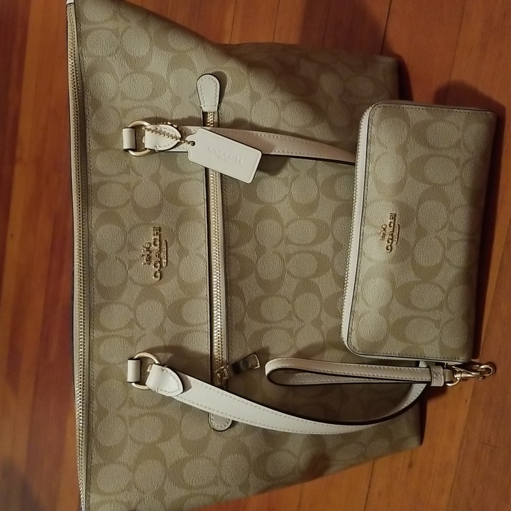 Coach Set